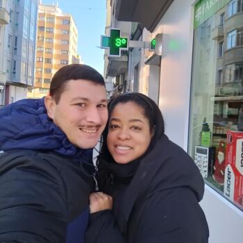 Trabajo de canguro en Palas del Rey: trabajo de canguro Kathlyn