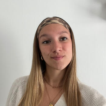 Babysitter in Bordeaux: Julia