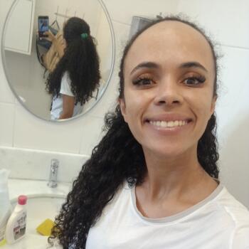 Babysitter in Jundiaí: Kelly