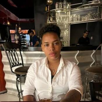 Babysitter in San Juan: Brenda Nicol