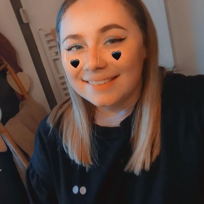 Babysitter in Bruz: Noémie