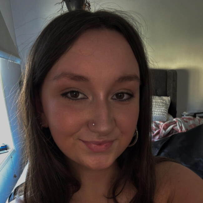 Babysitter in Shepparton: Sienna