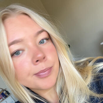 Babysitter in Wellington: Lily