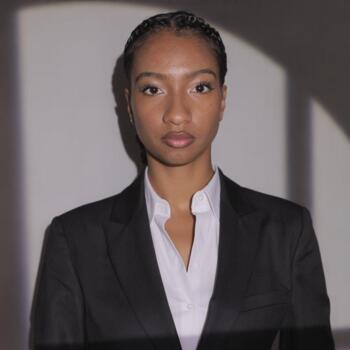 Babysitter in Mareil-Marly: Tsikiniaina Antonia