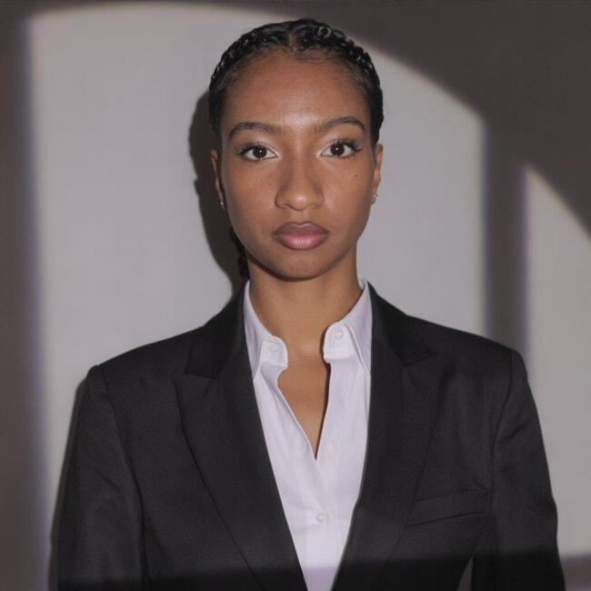 Babysitter in Mareil-Marly: Tsikiniaina Antonia