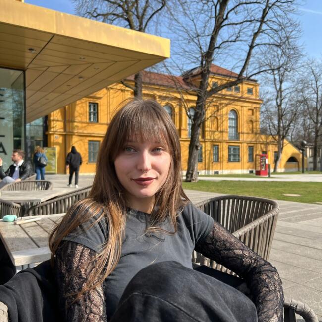 Chůva v Plzeň: Lucie
