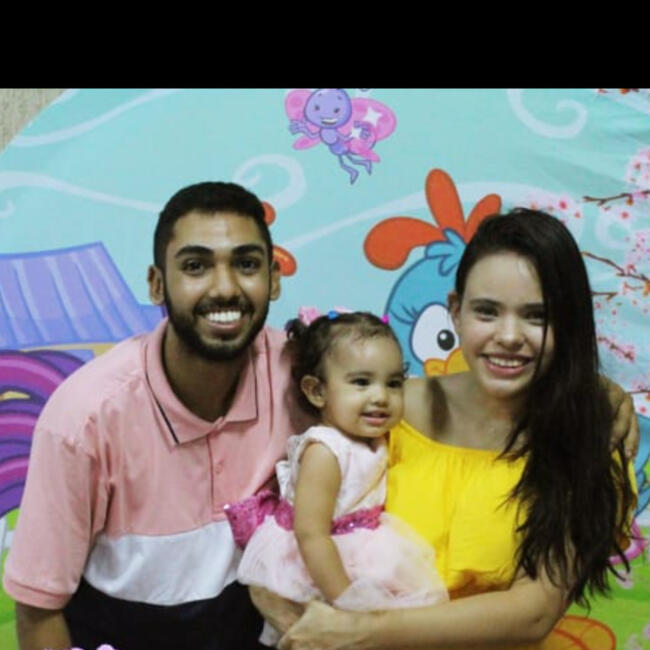 Babá em Cotia: Janaína