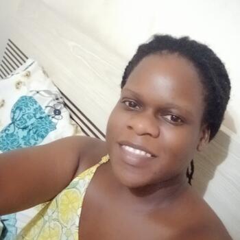 Babysitter in Dubai: Winnie