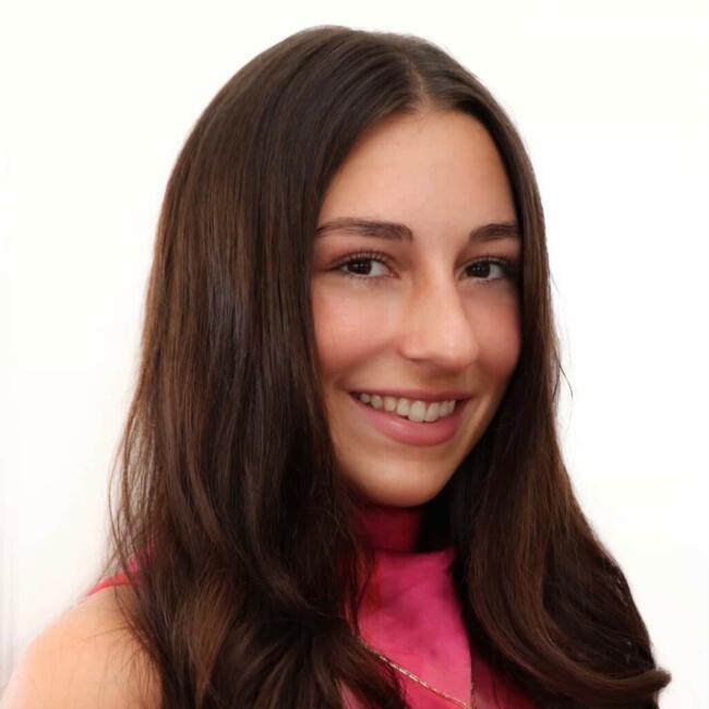 Babysitter in Żabbar: Carmela