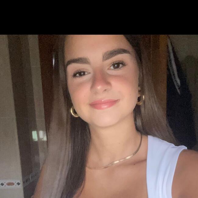 Babysitter in El Molar (Comunidad Autónoma de Madrid): Clara