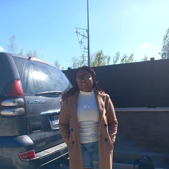 Babysitter in Nogent-sur-Oise: Jessika