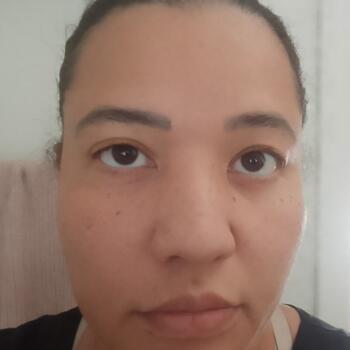 Babá Goiânia: Camila