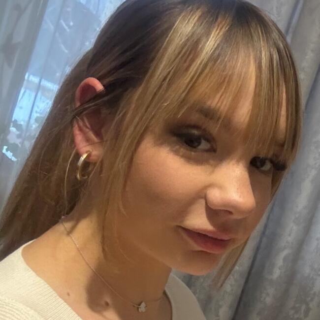 Babysitter in Aiud: Iulia