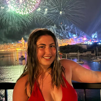 Babysitter in Luxembourg: Laura