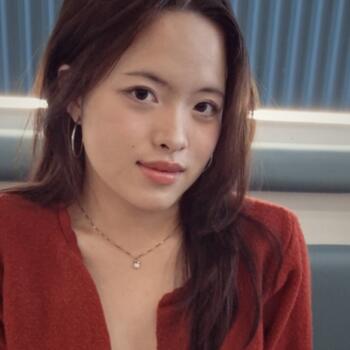 Babysitter in Vancouver: Raven