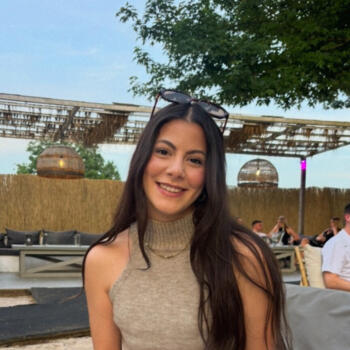 Babysitter Stuttgart: Asya