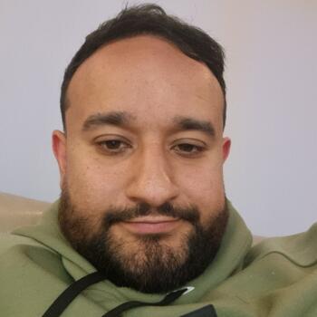 Babysitting job in Glasgow: babysitting job Irfan