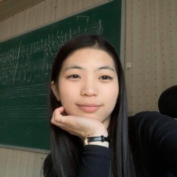 Babysitter Berlin: Oyu Erdene