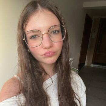 Babysitter in Tintigny: Alicia