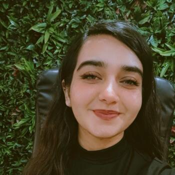 Niñera en Melbourne: Dipti