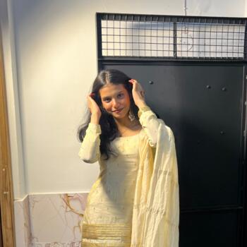 Babysitter Ghaziabad: Sneha