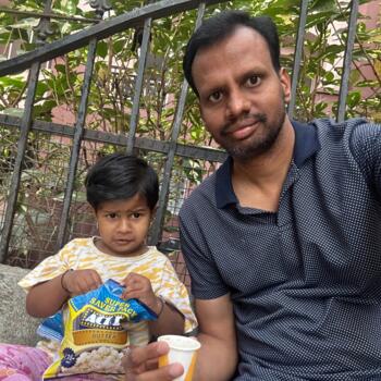 माता-पिता बंगलौर: Sandeep