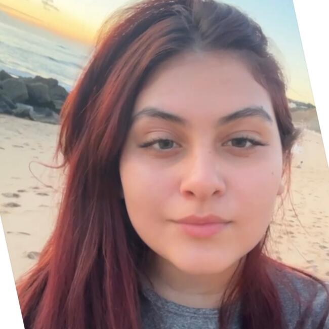 Babysitter in Mafra: Nayara