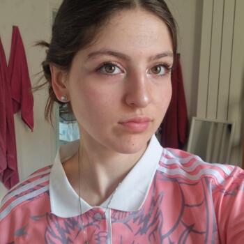 Babysitter in Torre de Benagalbón: Luna