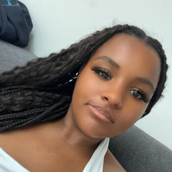 Babysitter in Villemomble: Romina