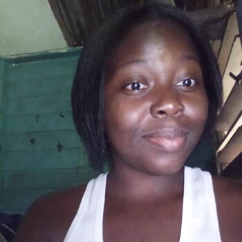 Babysitter in Lucky Hill: Shelly-Ann Brown