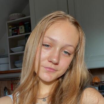 Babysitter in Ljubljana: Eva