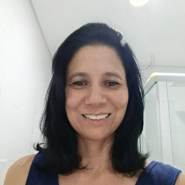 Babá em Guarujá: Tatiana