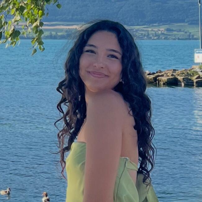 Babysitter in Grandson: Liliane