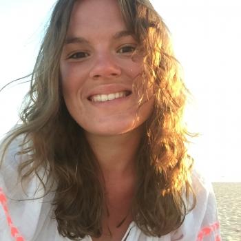 Baby-sitter Tours: Claire
