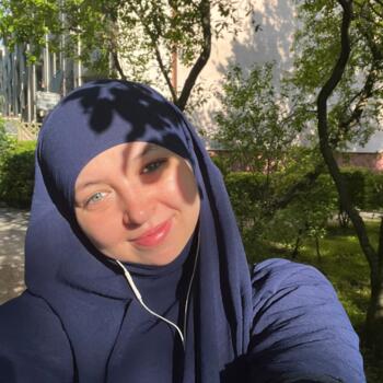 Babysitter in Berlin: Angelina-Jouline