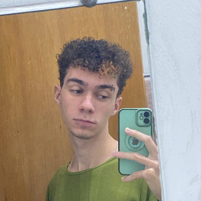 Babá em Campo Grande: Pedro