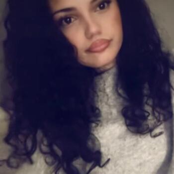 Babysitter in Clichy: Alyah