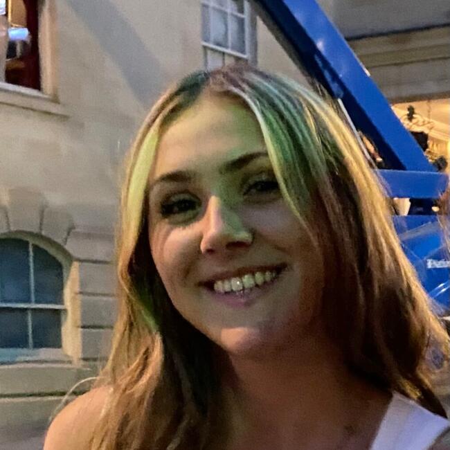 Babysitter in Abingdon: Leah