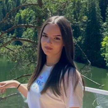 Babysitter in Cluj-Napoca: Delia