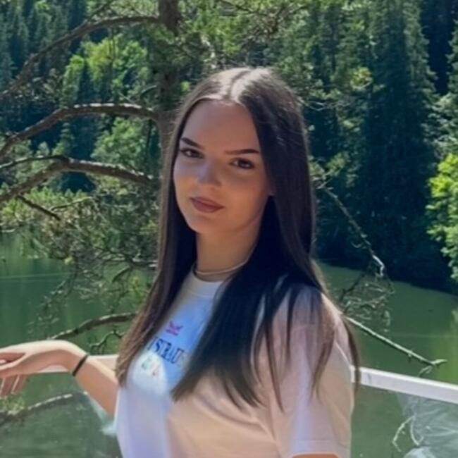 Bonă în Cluj-Napoca: Delia