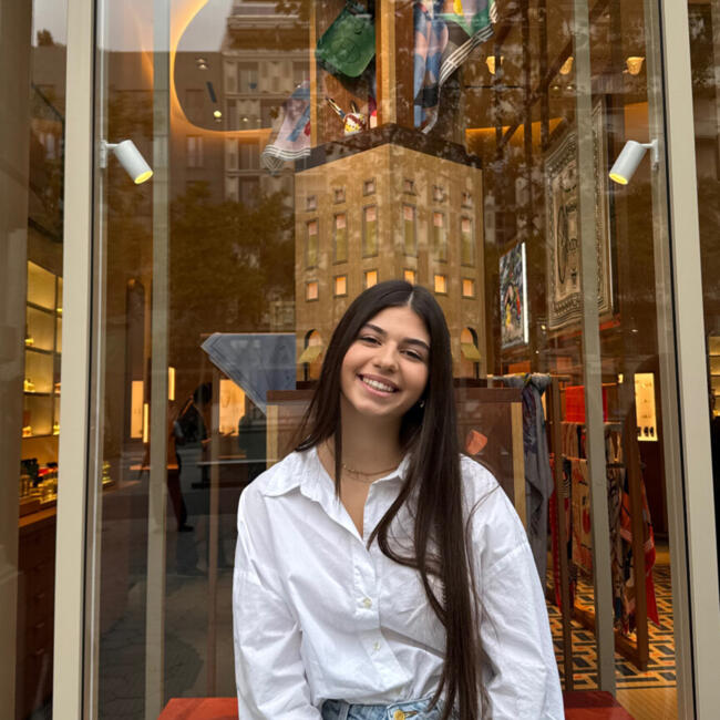 Babysitter in Caux: Lena