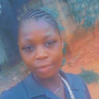 Babysitter in Nteje: Faith favour