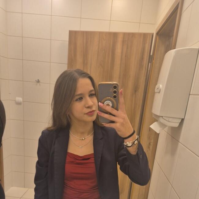 Babysitter in Brzeziny (województwo wielkopolskie): Wiktoria