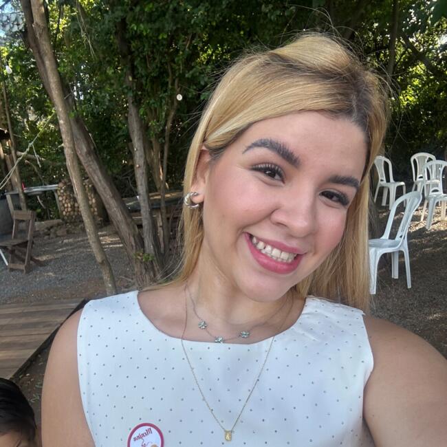 Babysitter in Cuiabá: Sofia