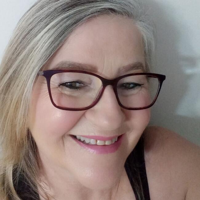 Babysitter in Curitiba: Eliete