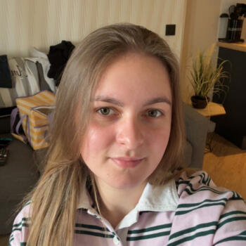 Babysitter in Saint-Omer: Manon