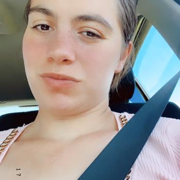Babysitter in Valence: Alison