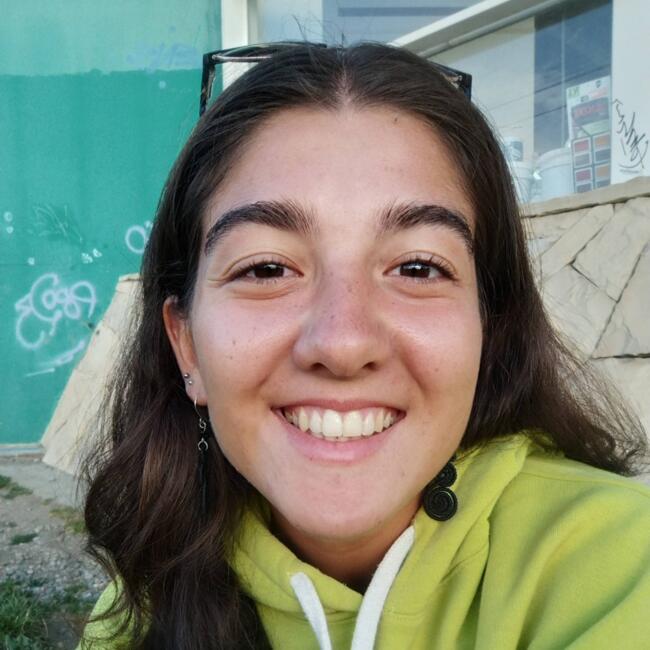 Niñera en San Isidro: Macarena