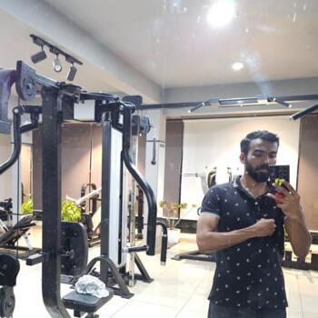 Babysitting job in Ernākulam (State of Kerala): Aashiq