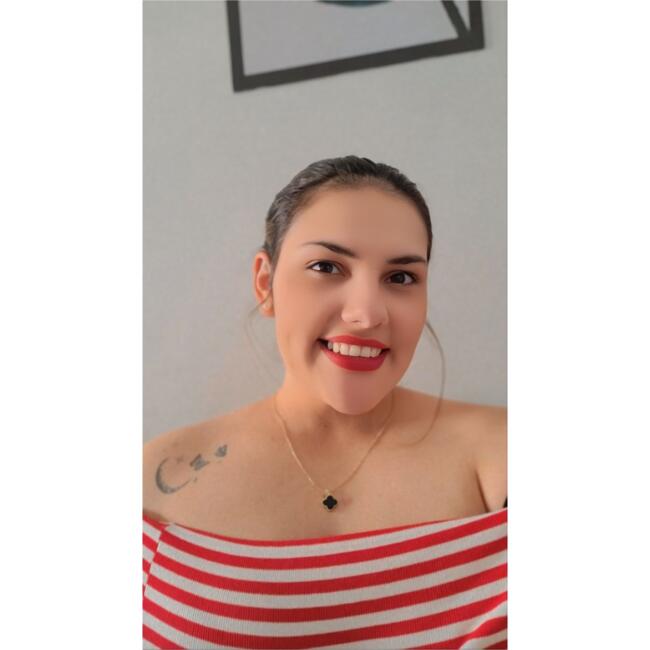 Babysitter in Palhoça: Clesandra
